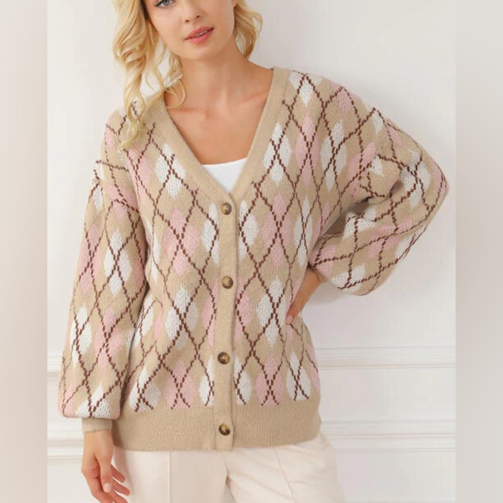 Very J Beige and Pink Diamond Knit Cardigan